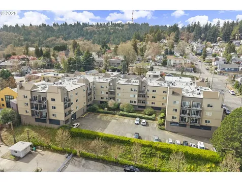 4320 S Corbett Avenue Portland OR 97239