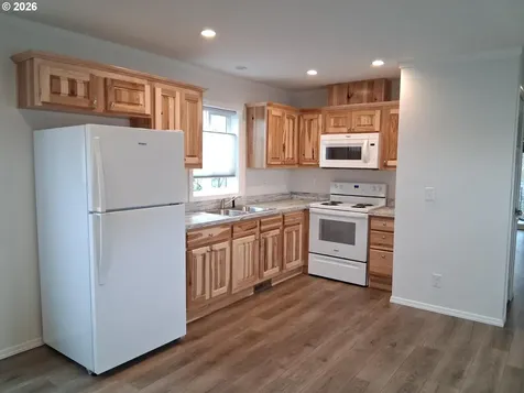 503 SE Sheridan Sheridan OR 97378