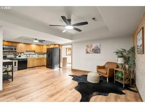 927 E Main Street Hermiston OR 97838