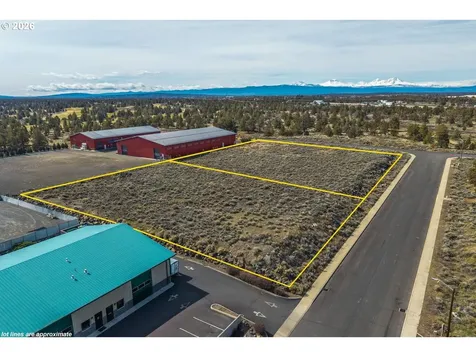 2200 SW Deerhound Avenue Redmond OR 97756