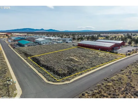 2200 SW Deerhound Avenue Redmond OR 97756