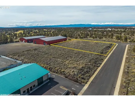 2200 SW Deerhound Avenue Redmond OR 97756