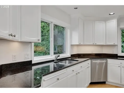 16275 NE Eugene Court Portland OR 97230