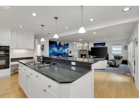 16275 NE Eugene Court Portland OR 97230