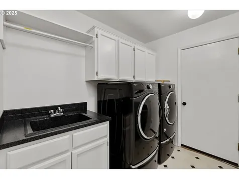 16275 NE Eugene Court Portland OR 97230