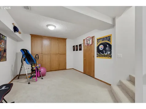 16275 NE Eugene Court Portland OR 97230