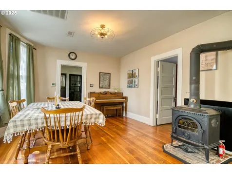 1738 18th Avenue Forest Grove OR 97116