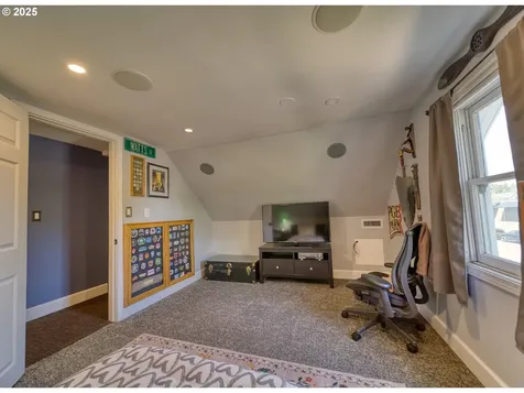1738 18th Avenue Forest Grove OR 97116