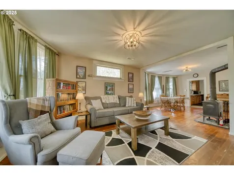1738 18th Avenue Forest Grove OR 97116