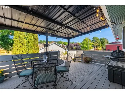 103 E Foothills Drive Newberg OR 97132