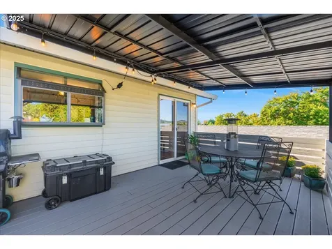 103 E Foothills Drive Newberg OR 97132