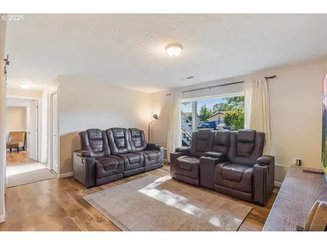 103 E Foothills Drive Newberg OR 97132