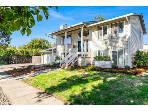 103 E Foothills Drive Newberg OR 97132
