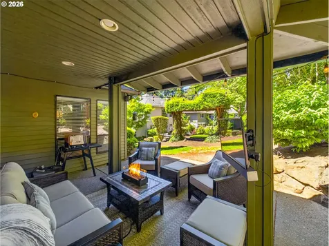 10045 SW Alsea Court Tualatin OR 97062