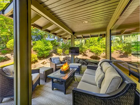 10045 SW Alsea Court Tualatin OR 97062