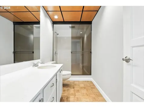 2221 SW 1st Avenue Portland OR 97201