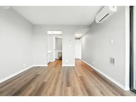 2221 SW 1st Avenue Portland OR 97201