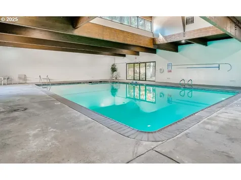 2221 SW 1st Avenue Portland OR 97201