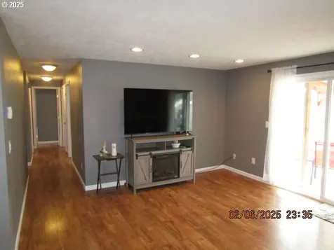 1567 SW Levens Street Dallas OR 97338