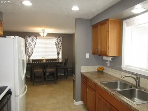 1567 SW Levens Street Dallas OR 97338