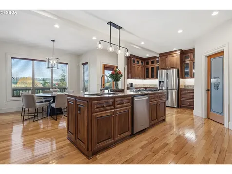 1799 Atherton Drive Lake Oswego OR 97034