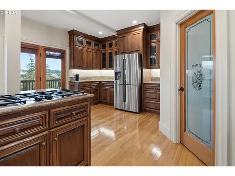 1799 Atherton Drive Lake Oswego OR 97034