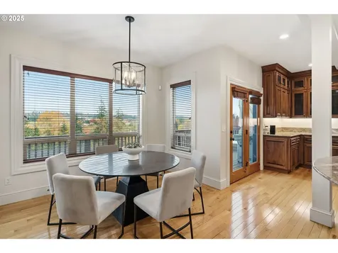 1799 Atherton Drive Lake Oswego OR 97034
