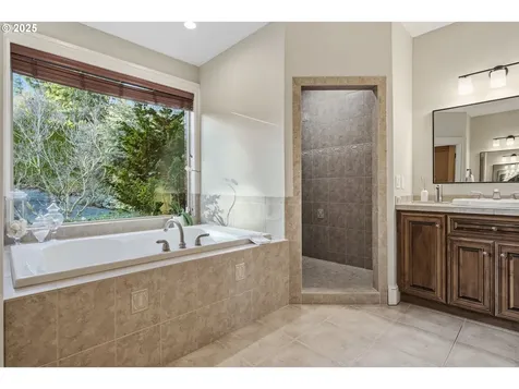 1799 Atherton Drive Lake Oswego OR 97034