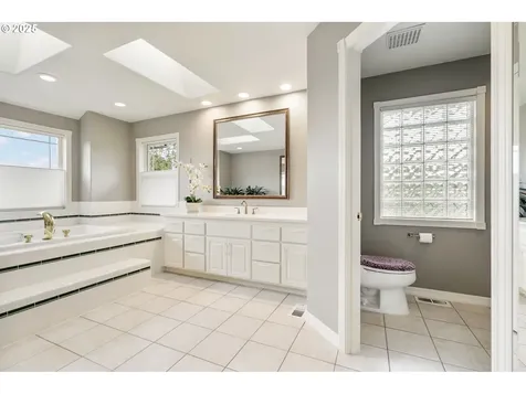12345 SE Wagner Street Happy Valley OR 97086