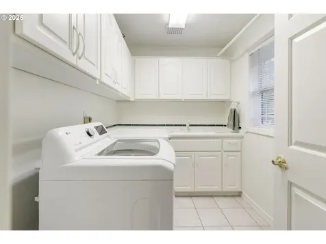 12345 SE Wagner Street Happy Valley OR 97086