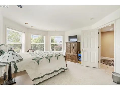 12345 SE Wagner Street Happy Valley OR 97086