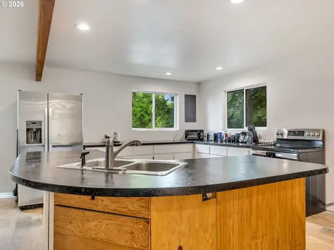 41474 Ziak Gnat Creek Lane Astoria OR 97103