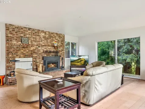 41474 Ziak Gnat Creek Lane Astoria OR 97103