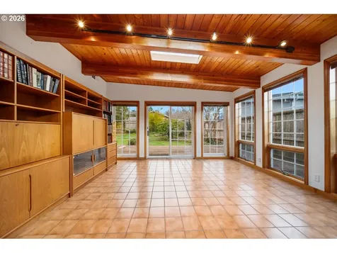 2361 Fir Street North Bend OR 97459