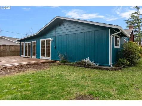 2361 Fir Street North Bend OR 97459