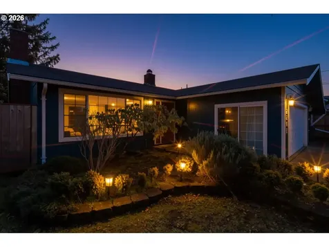 2361 Fir Street North Bend OR 97459