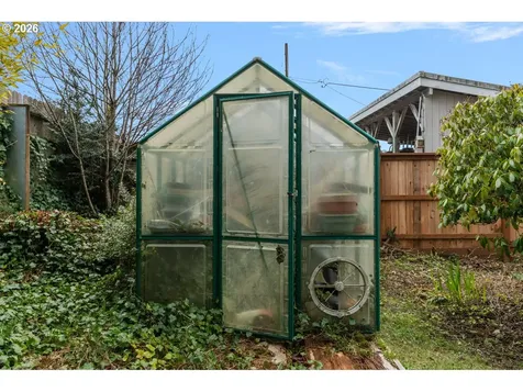 2361 Fir Street North Bend OR 97459