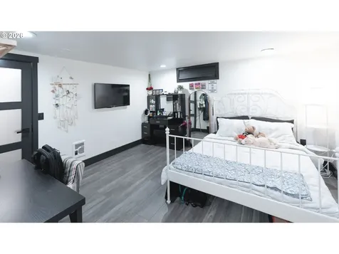 153 SE James Street Camas WA 98607