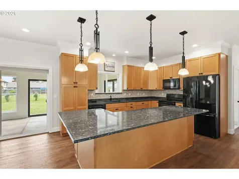 106 Hansen Lane Eugene OR 97404