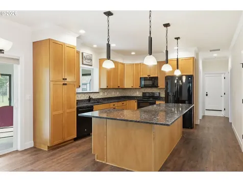 106 Hansen Lane Eugene OR 97404