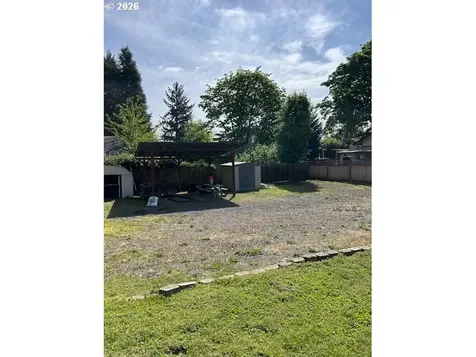 106 Hansen Lane Eugene OR 97404