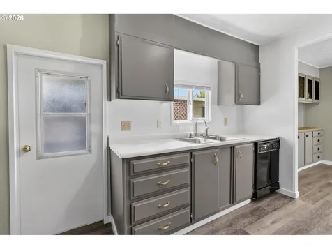 205 S 54th Street Springfield OR 97478