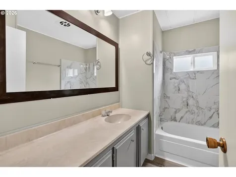 205 S 54th Street Springfield OR 97478