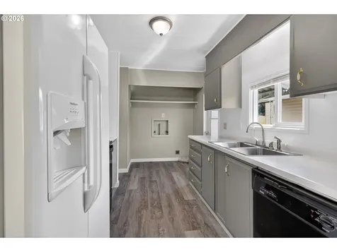 205 S 54th Street Springfield OR 97478