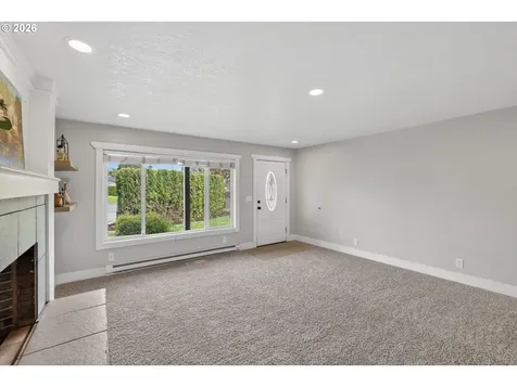 182 Elmar Drive Oregon City OR 97045