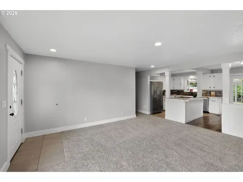 182 Elmar Drive Oregon City OR 97045
