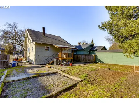 3150 SE 22nd Avenue Portland OR 97202