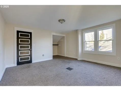 3150 SE 22nd Avenue Portland OR 97202