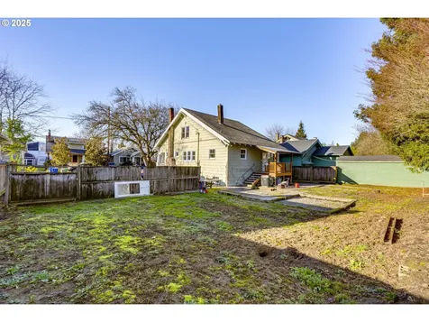 3150 SE 22nd Avenue Portland OR 97202