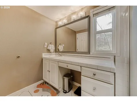 1175 SW Chastain Drive Gresham OR 97080